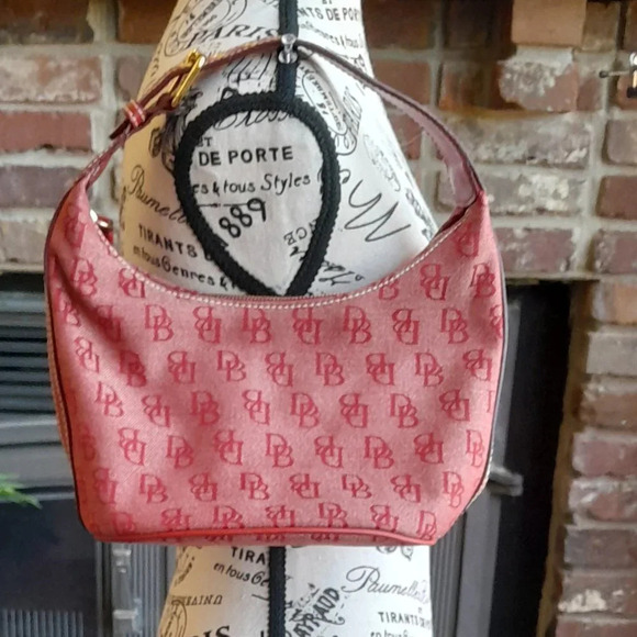 Dooney & Bourke Signature Hobo Bag NWOT - Picture 2 of 8